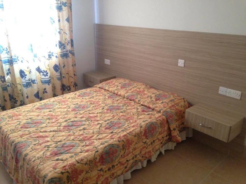 Rebioz Hotel Lárnaka Kültér fotó