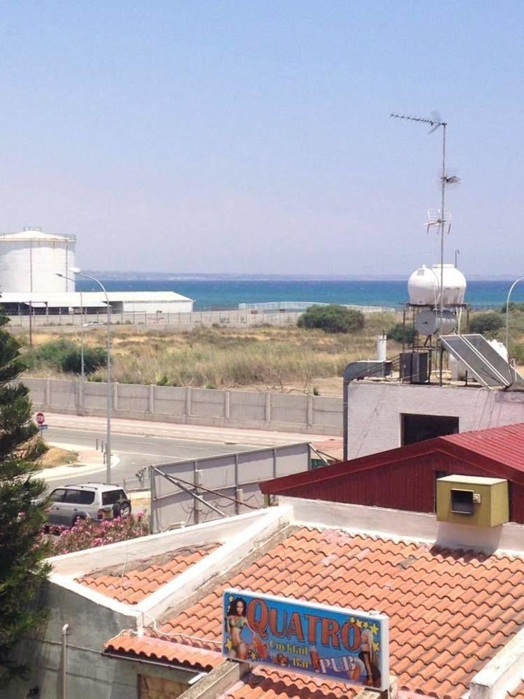 Rebioz Hotel Lárnaka Kültér fotó