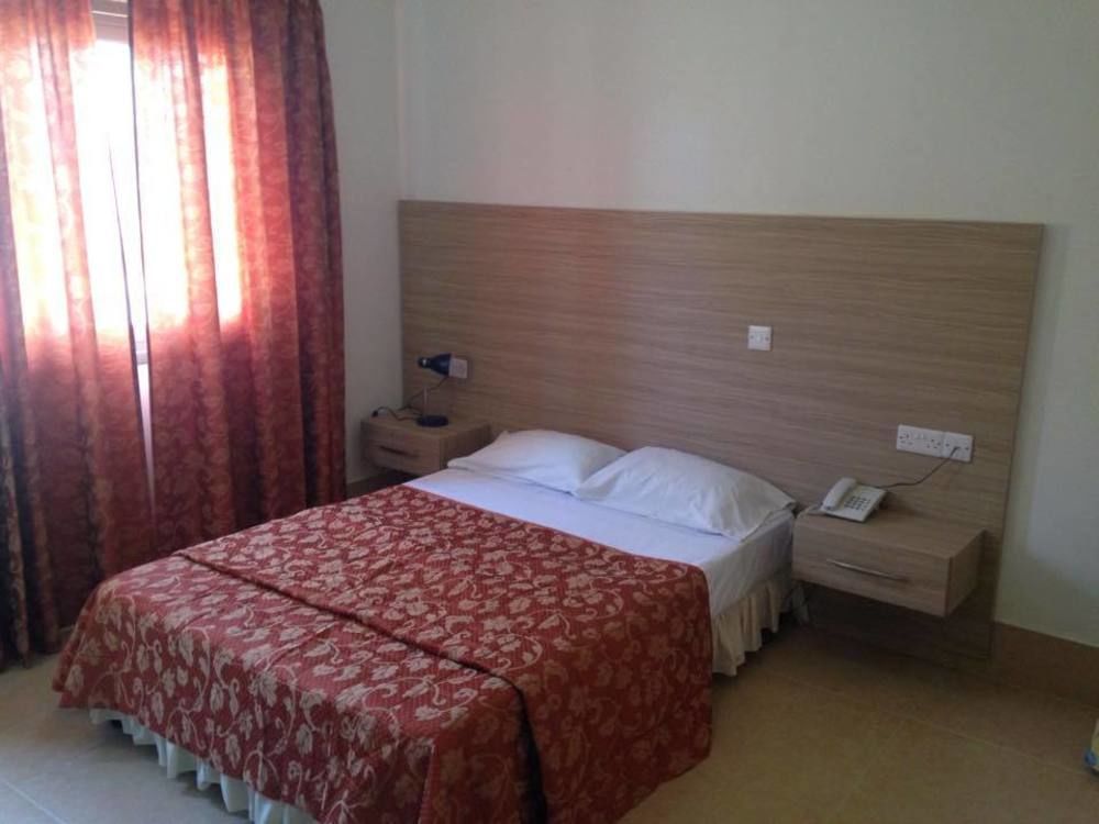 Rebioz Hotel Lárnaka Kültér fotó