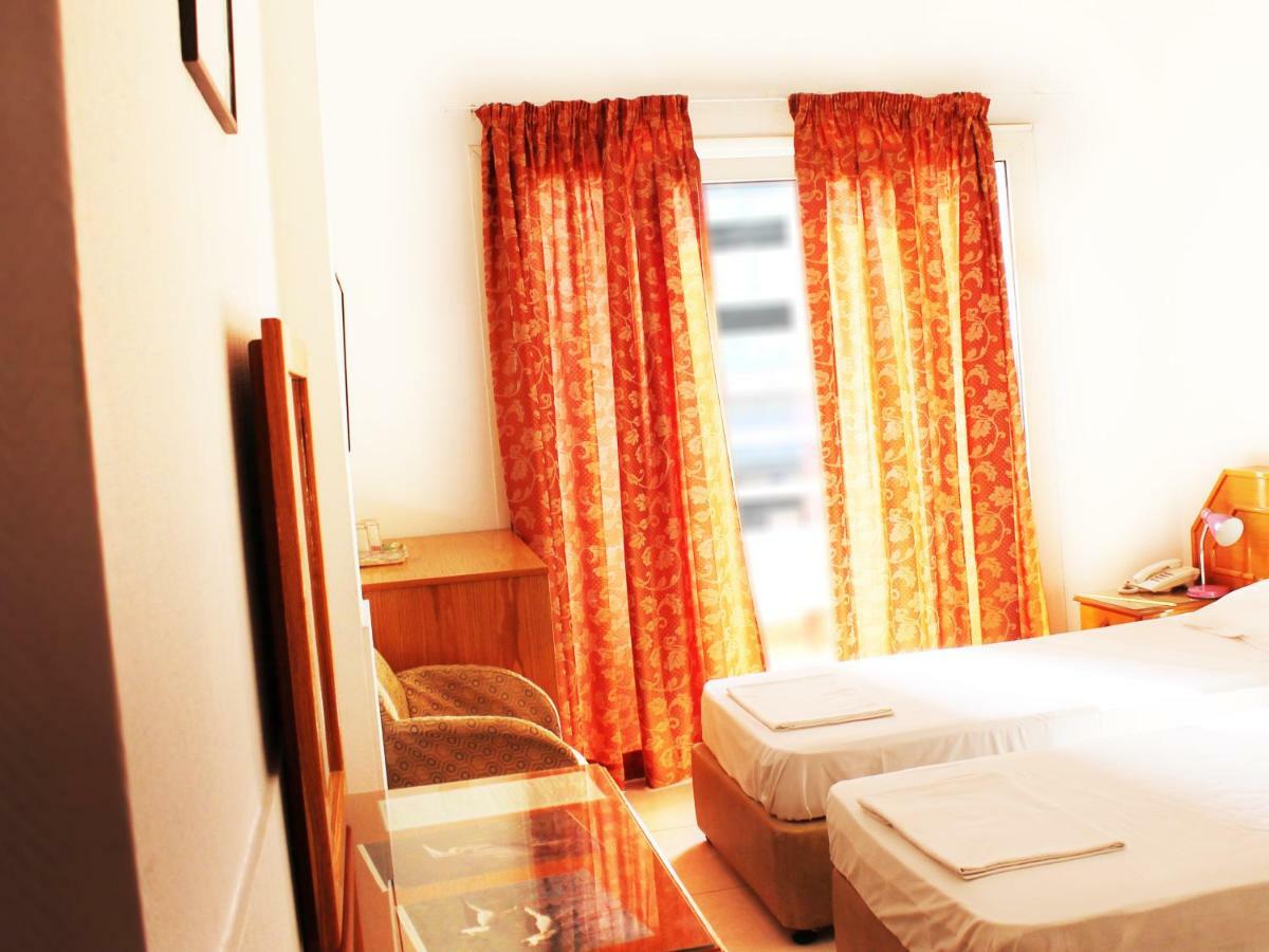 Rebioz Hotel Lárnaka Kültér fotó