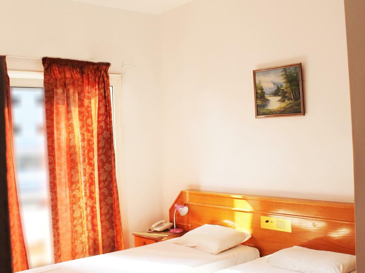 Rebioz Hotel Lárnaka Kültér fotó