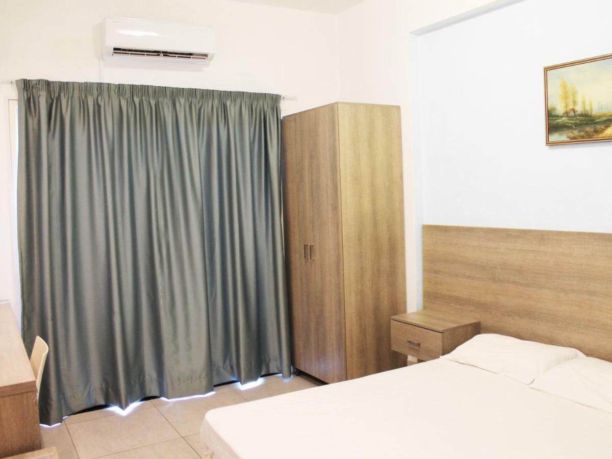 Rebioz Hotel Lárnaka Kültér fotó