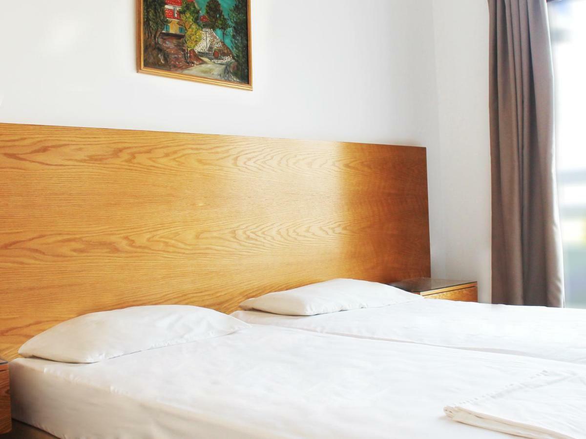 Rebioz Hotel Lárnaka Kültér fotó