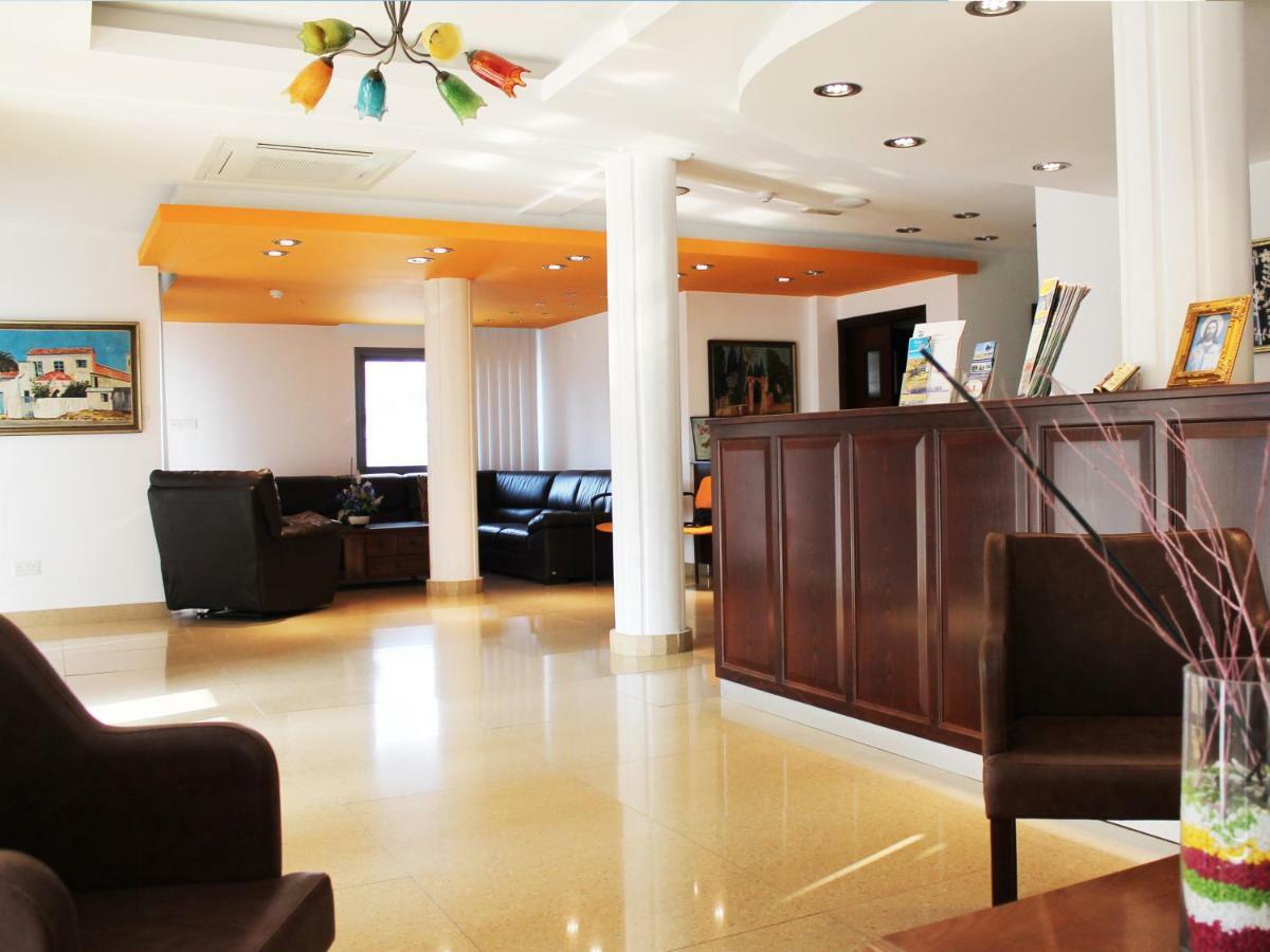 Rebioz Hotel Lárnaka Kültér fotó